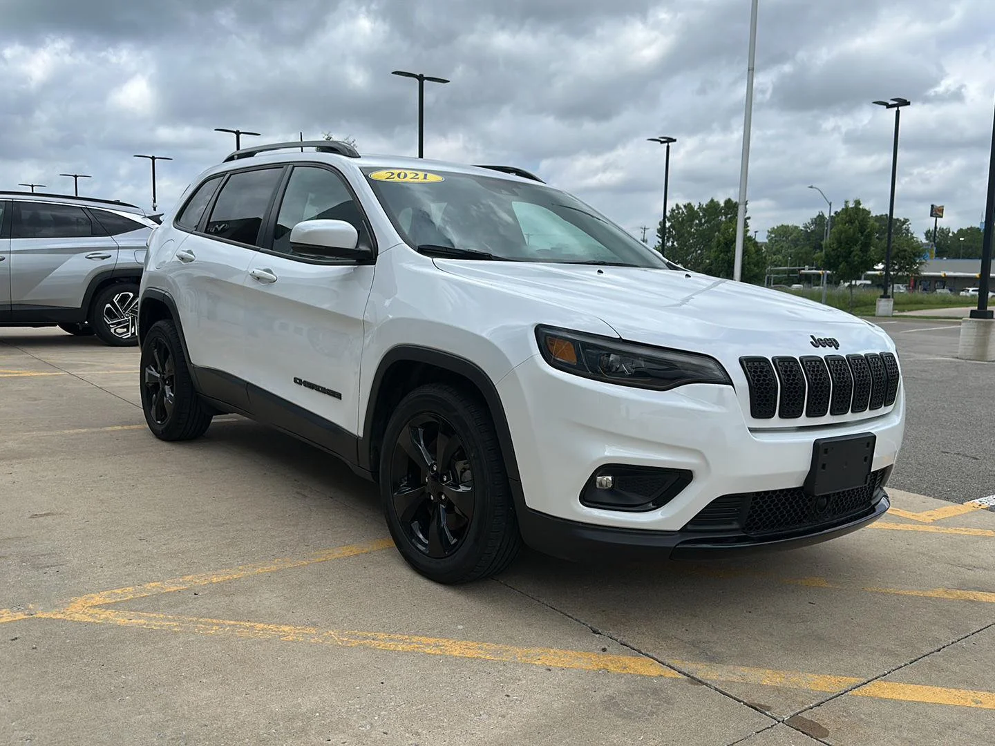 Certified Used 2021 Bright White Clearcoat Jeep Altitude image 5