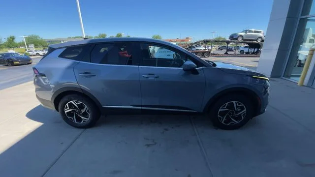 Used 2025 Silver Kia LX image 3