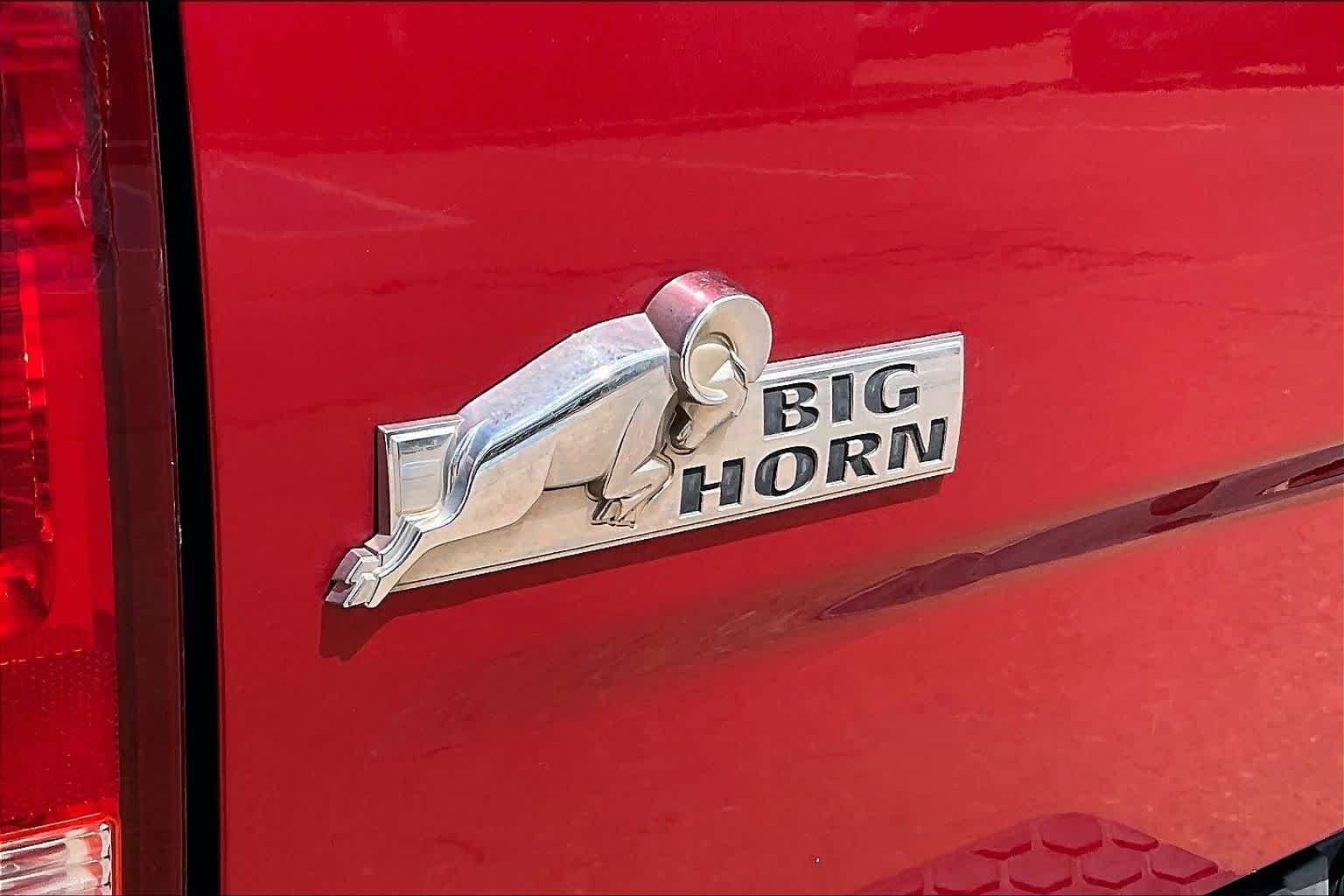 Used 2010 Inferno Red Crystal Pearl Dodge SLT image 10