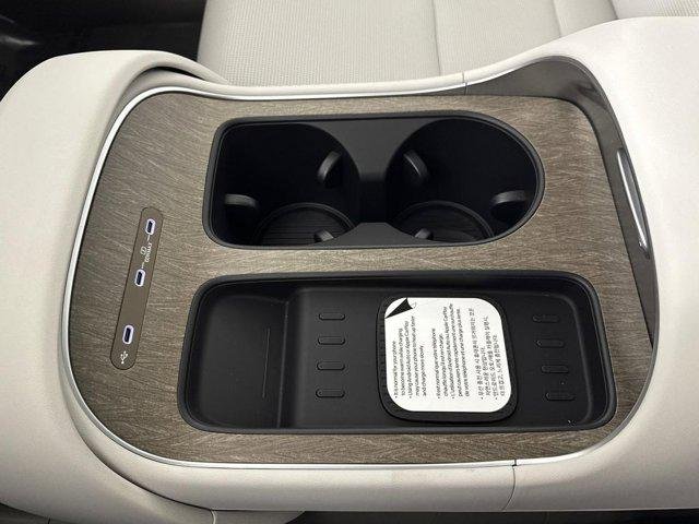 New 2026 White Hyundai SEL 7P image 25