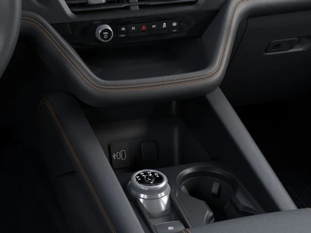 New 2026 Space White Metallic Ford Tremor image 15