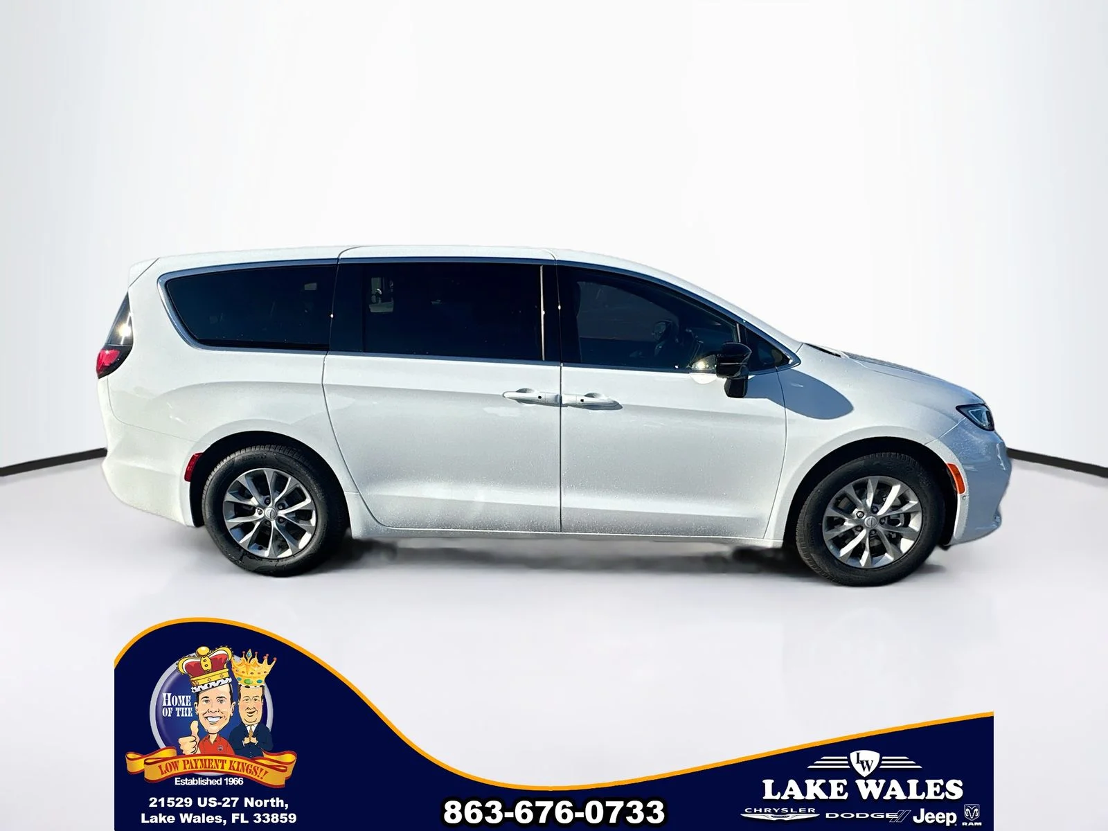 2026 Chrysler Pacifica Limited - Photo 7
