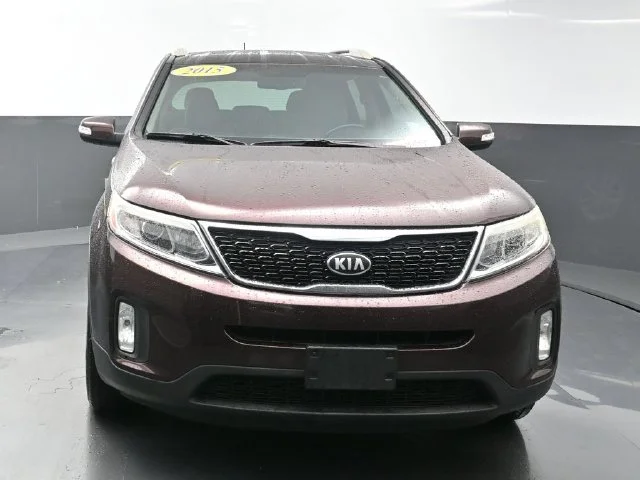 Used 2015 Red Kia LX image 2