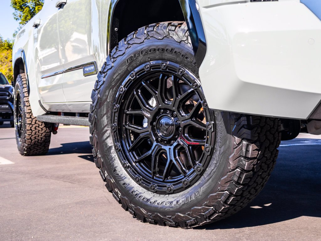 New 2026 Lunar Rock Toyota Tundra Platinum image 3
