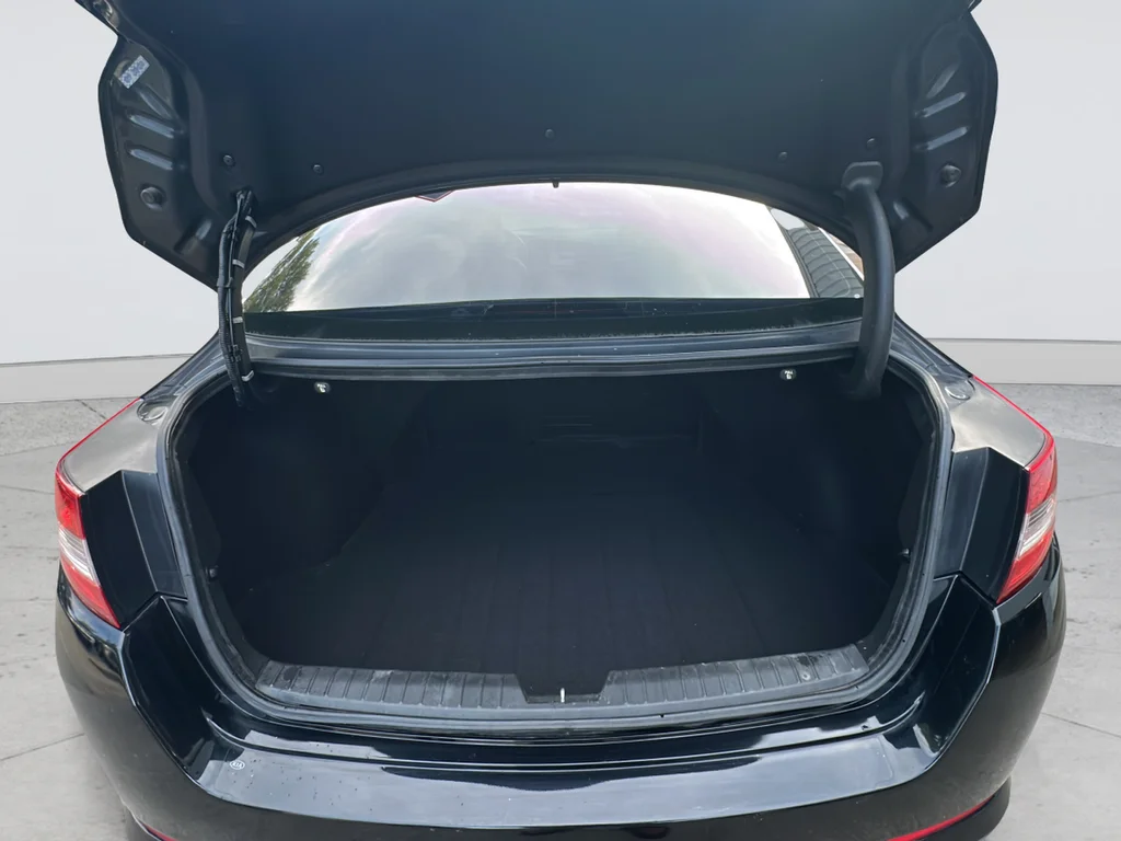 Used 2013 Black Kia SX image 29