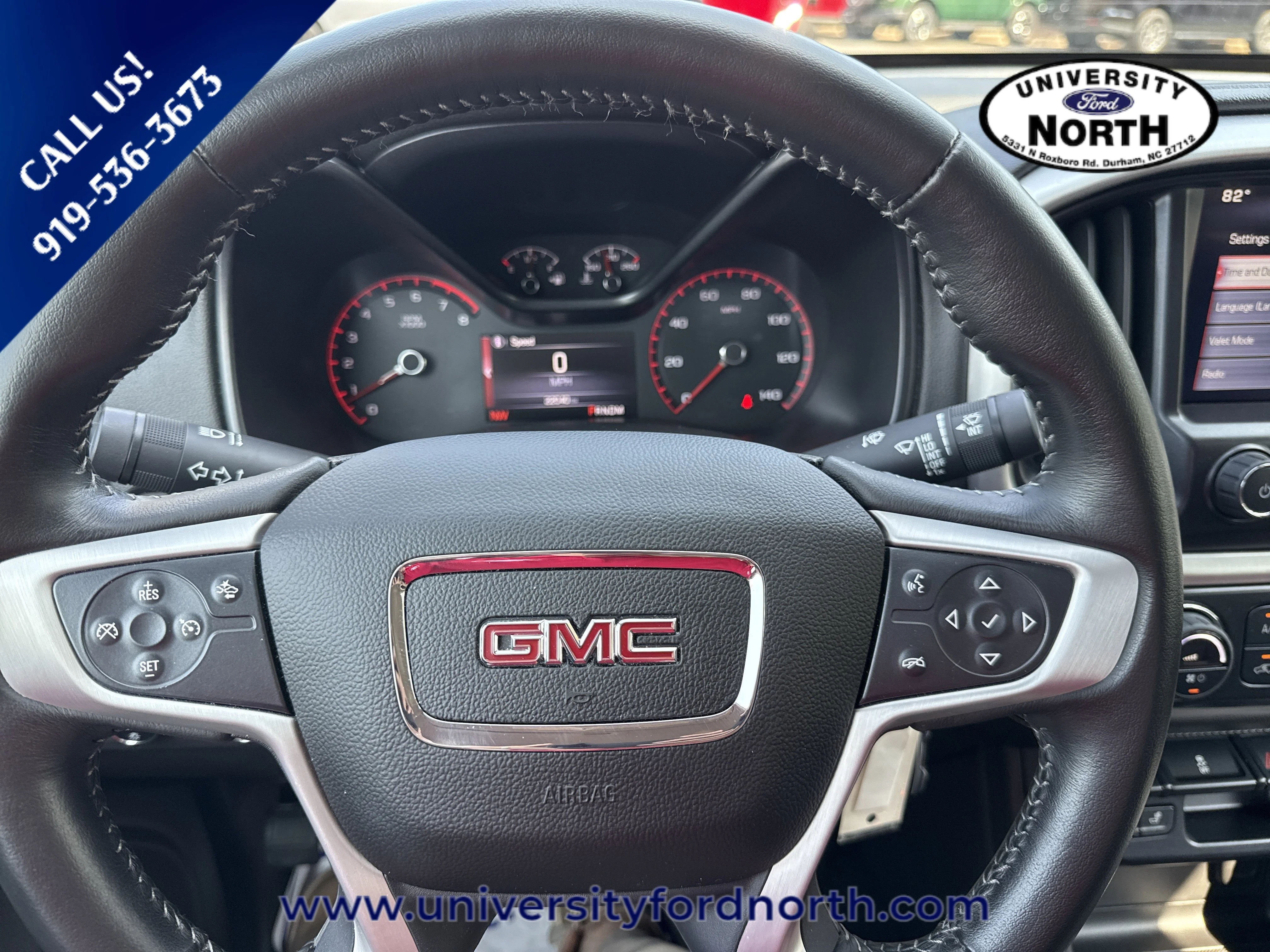 Used 2015 Summit White GMC 4WD SLT image 25