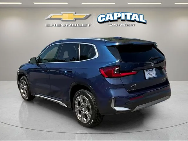 Used 2023 Blue BMW xDrive28i image 3