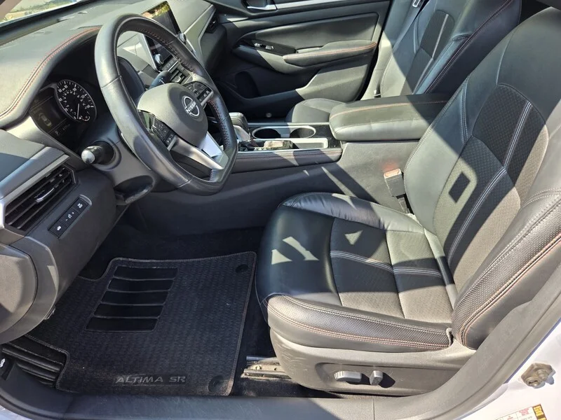 Used 2024 Pearl NISSAN 2.5 SR image 9