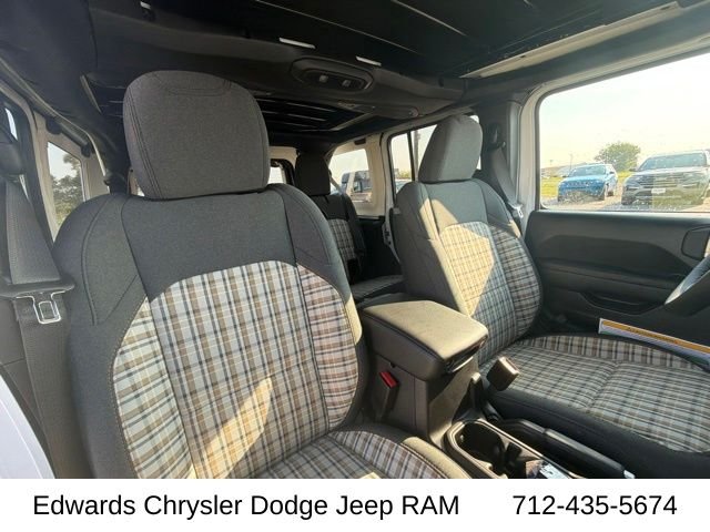 New 2026 Bright White Clearcoat Jeep 85th Anniversary Edition image 31
