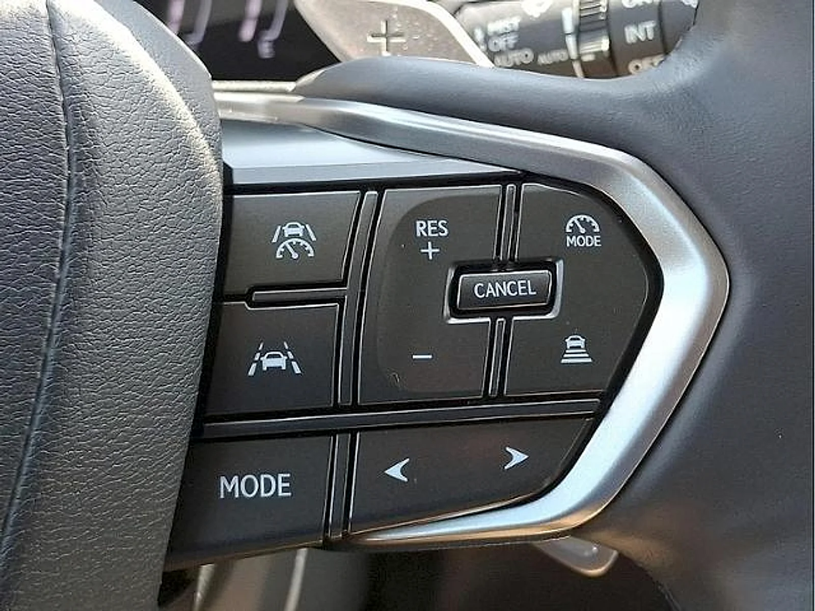 Used 2024  Lexus  image 20