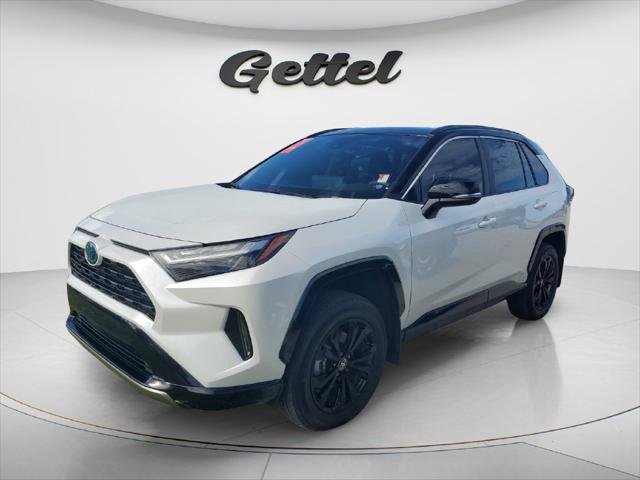 Certified Used 2024 MID BLK/WIND CHILL Toyota  image 1