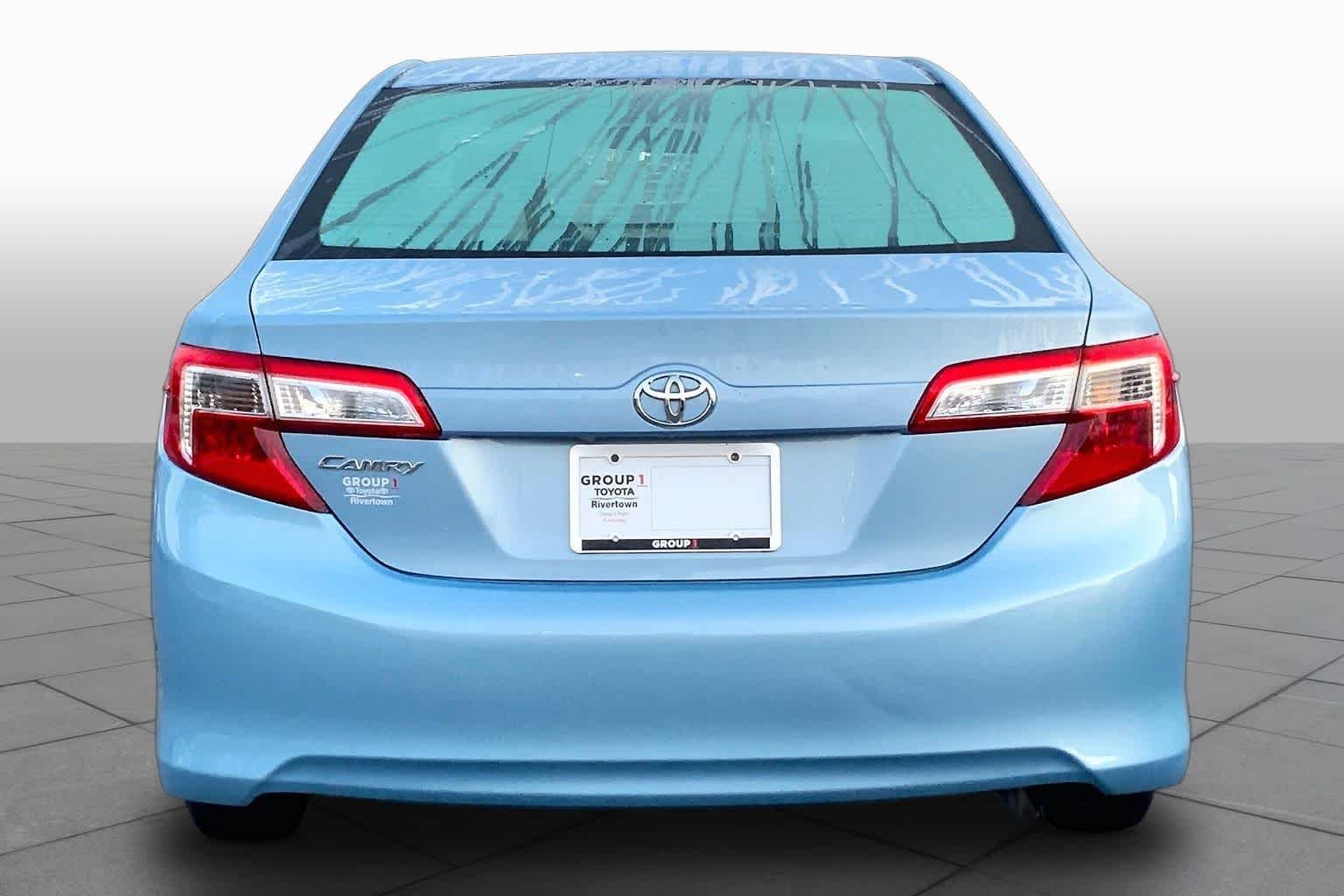 Used 2012 CLEARWATER BLUE META Toyota L image 5
