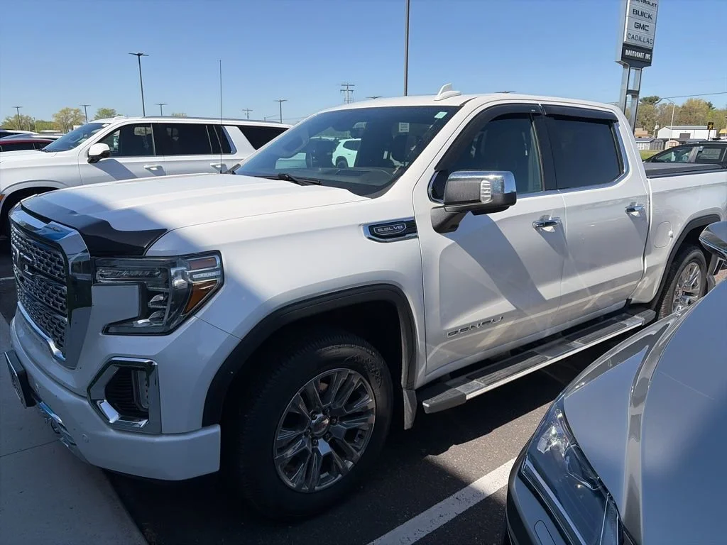 2020 GMC Sierra 4WD Crew Cab Short Box Denali's photo