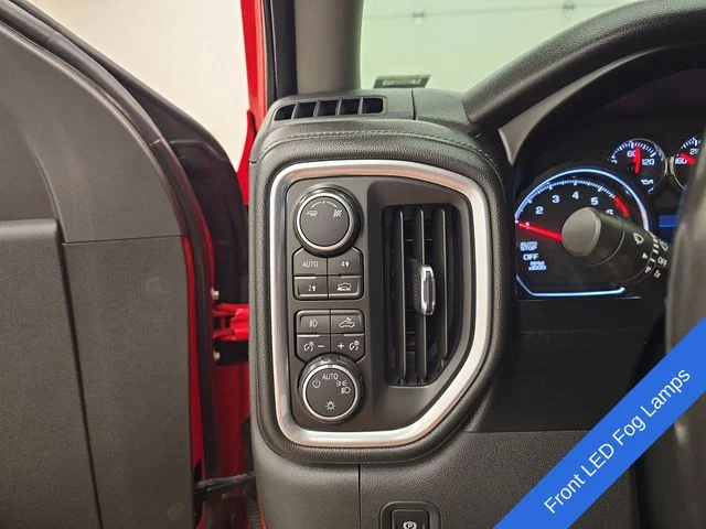 Used 2019 Red Chevrolet RST image 34