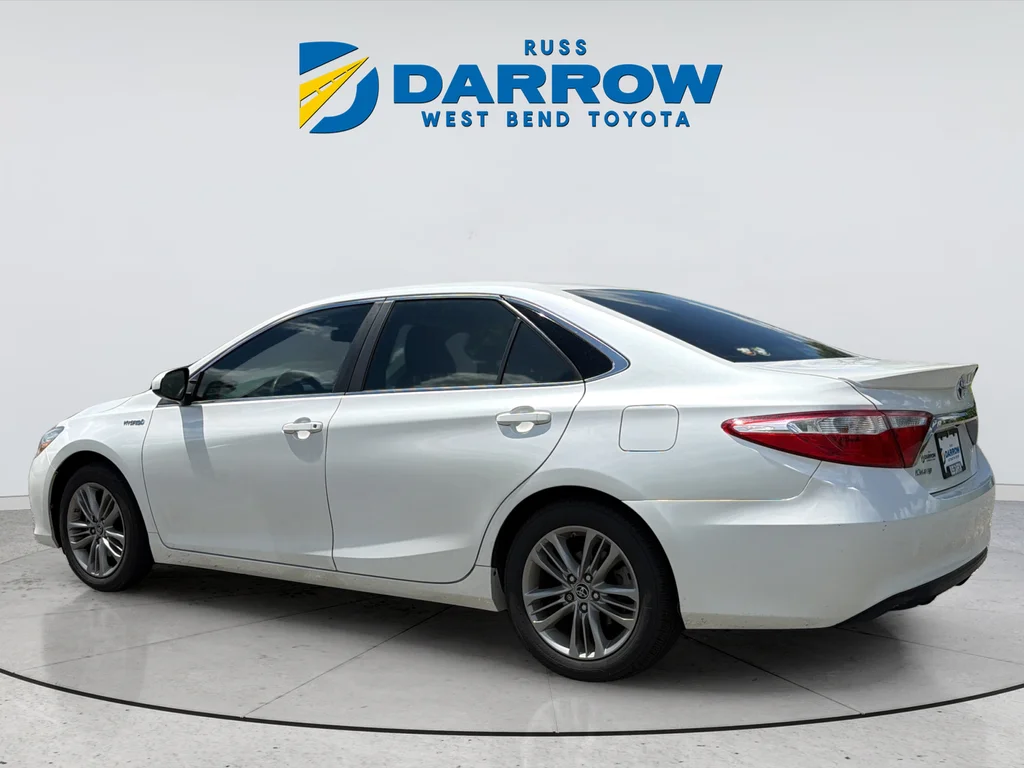 Used 2016 White Toyota SE image 3