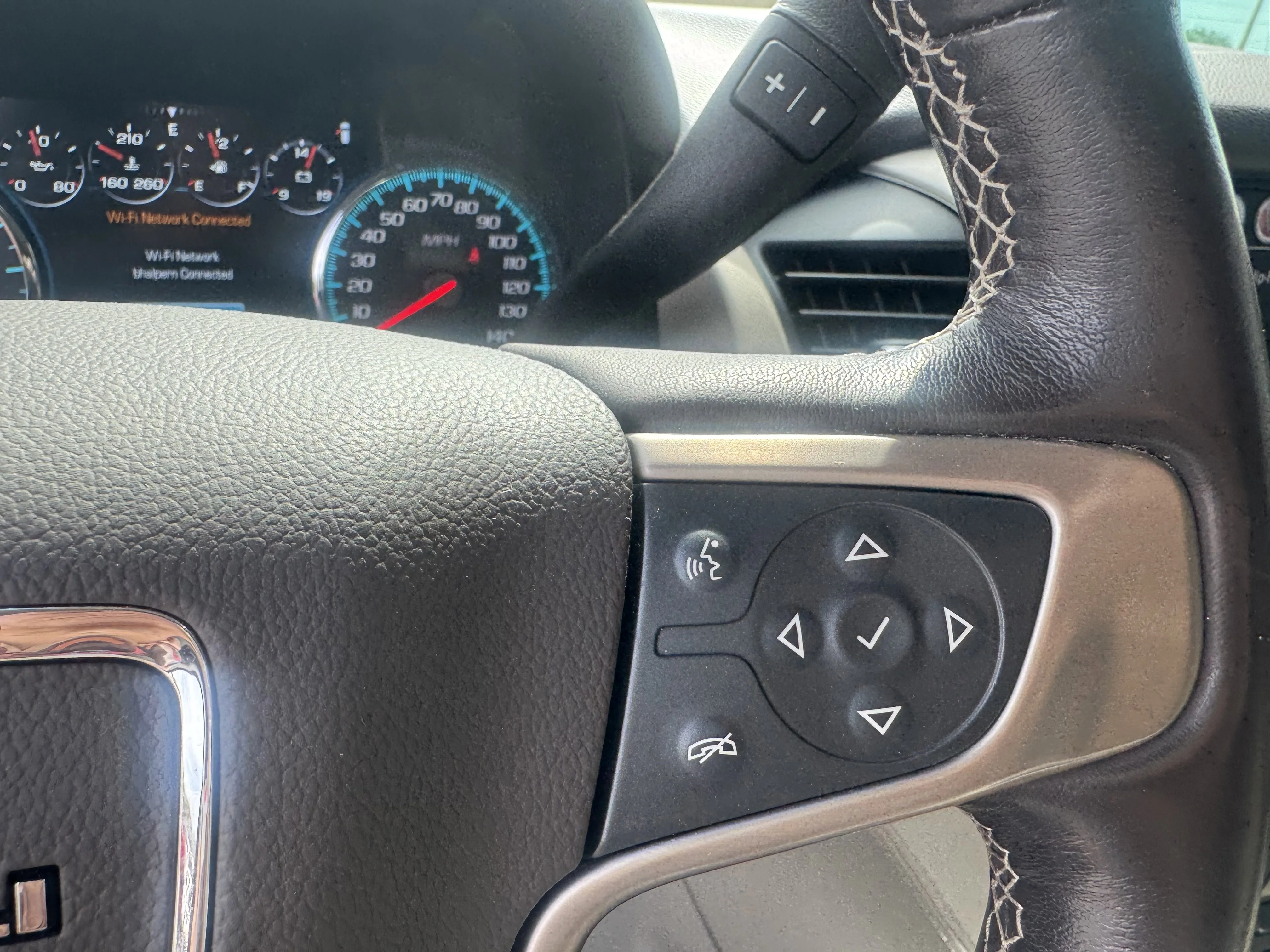 Used 2020 Onyx Black GMC Denali image 14
