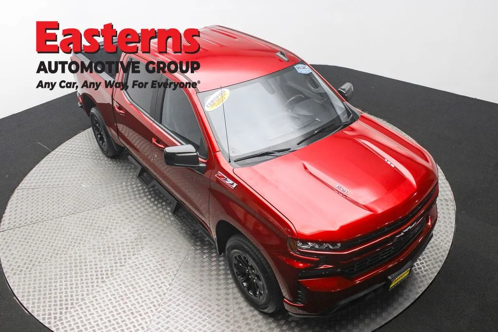 Used 2021 Red Chevrolet RST image 3
