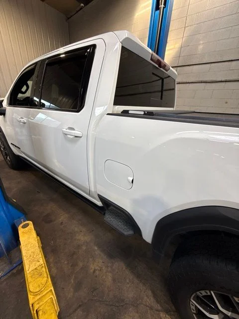 Used 2024 White GMC AT4 image 4