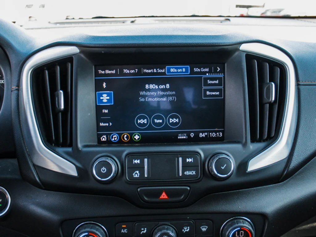 Used 2020 Satin Steel Metallic GMC SLT image 18