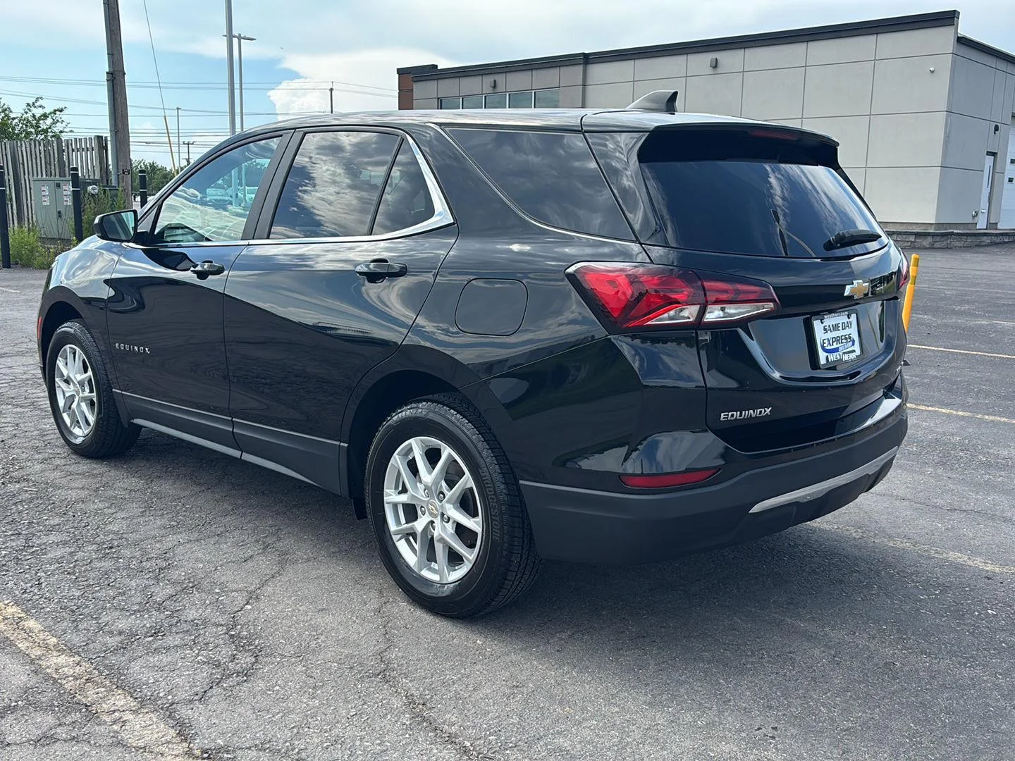 Used 2023 Mosaic Black Metallic Chevrolet LT image 5