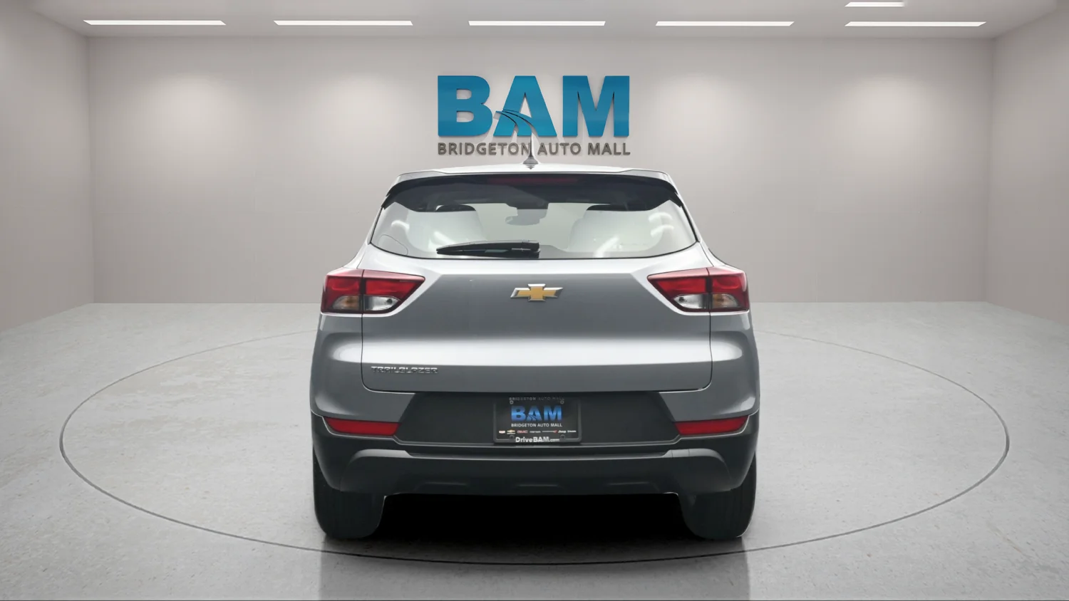Used 2023 Gray Chevrolet LS image 5