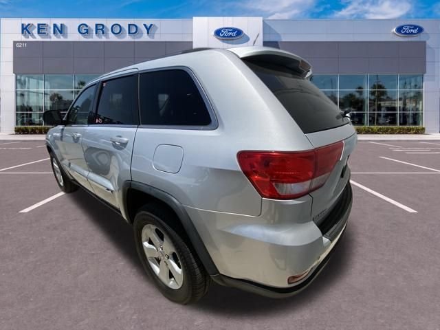 Used 2013 Silver Jeep Laredo image 5