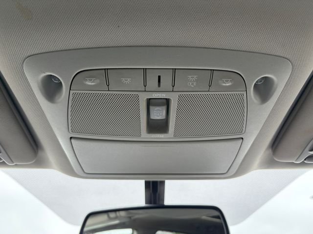 Used 2015 Orange Nissan SL image 20