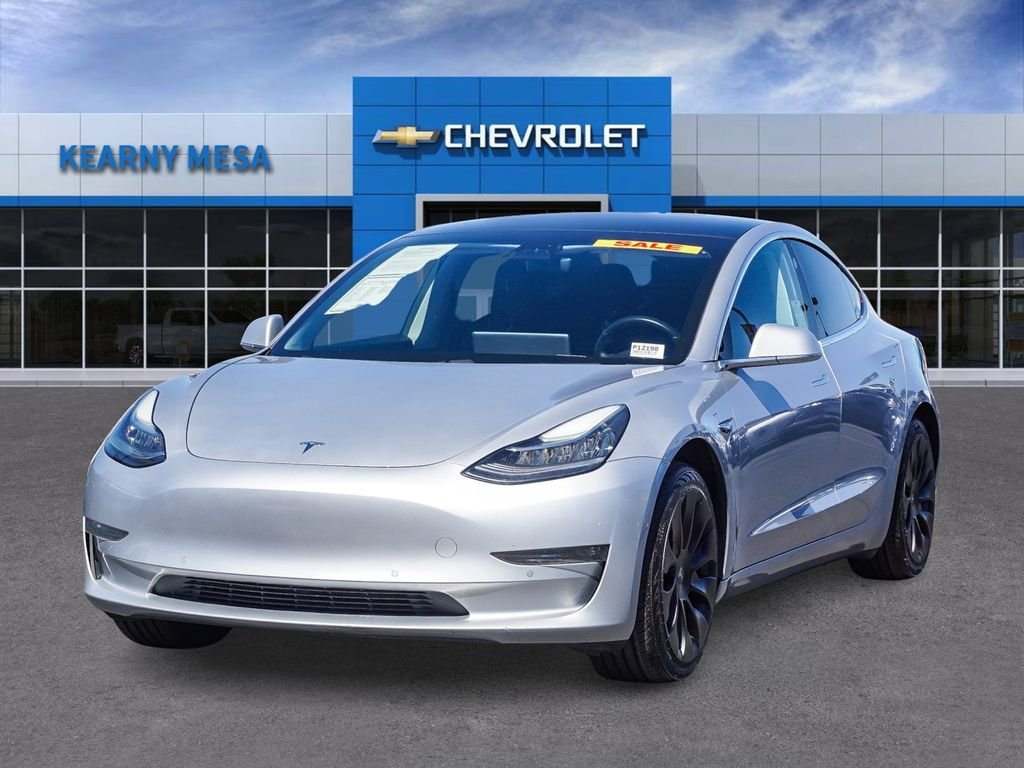Used 2018 Gray Tesla Long Range image 3