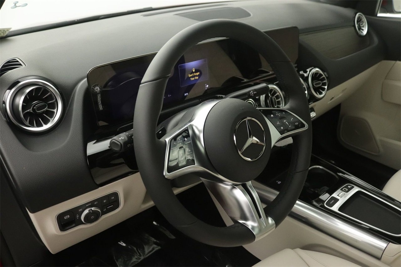 2026 Mercedes Benz GLA 250 photo 4