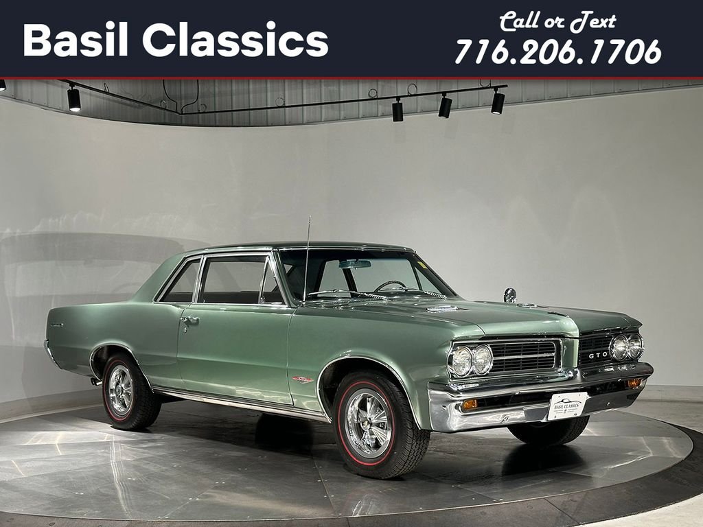 Used 1964 Green Pontiac  image 1