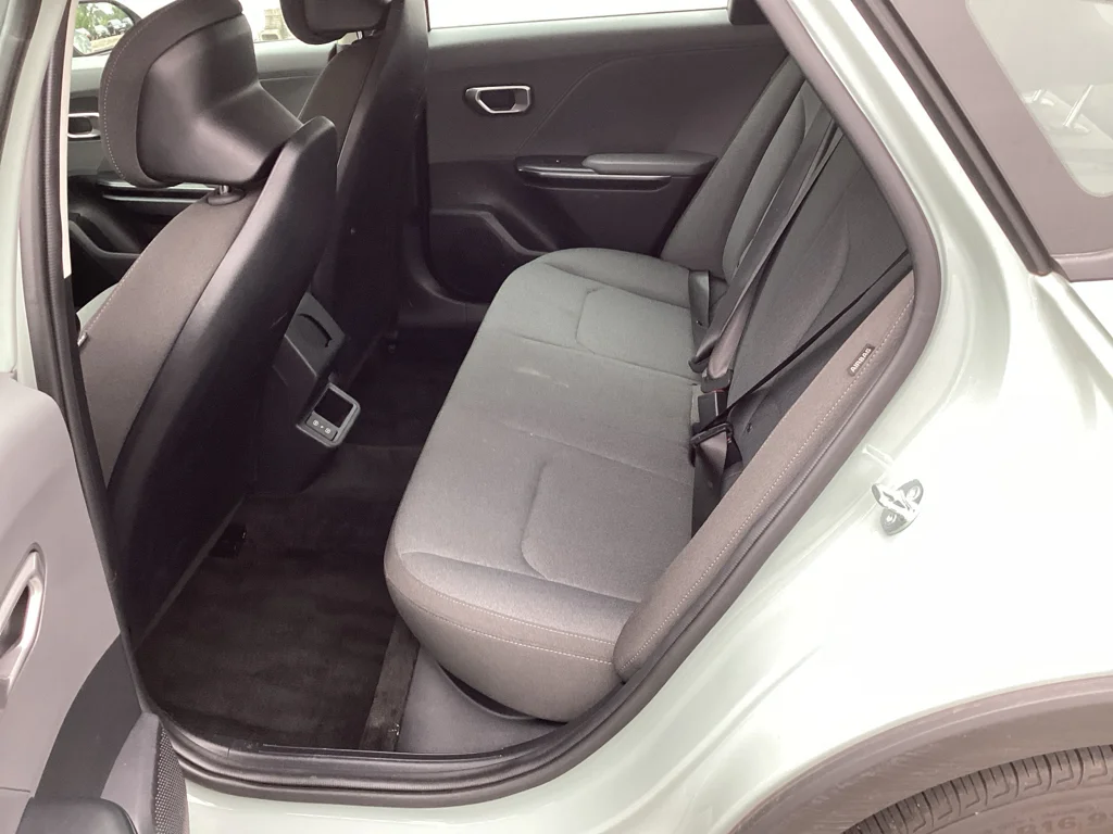 Used 2025 Morning Haze Kia LXS image 10