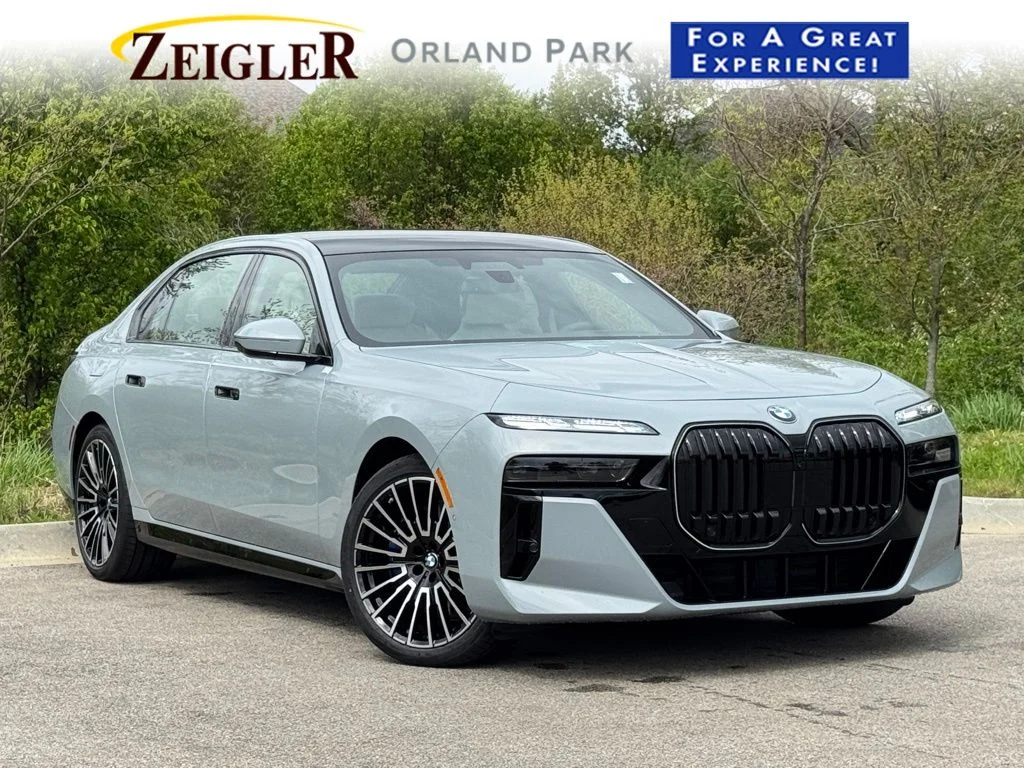 2026 BMW 7 Series 740i xDrive Sedan's photo