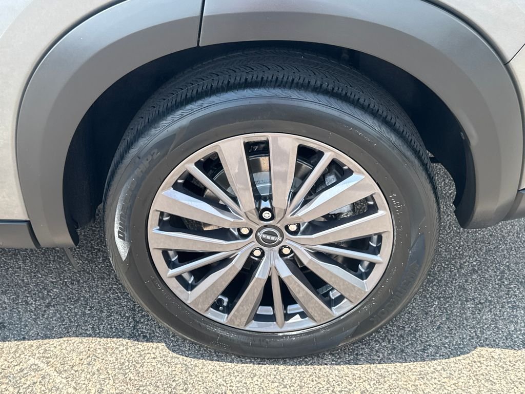 Used 2023 Gray Nissan SL image 44