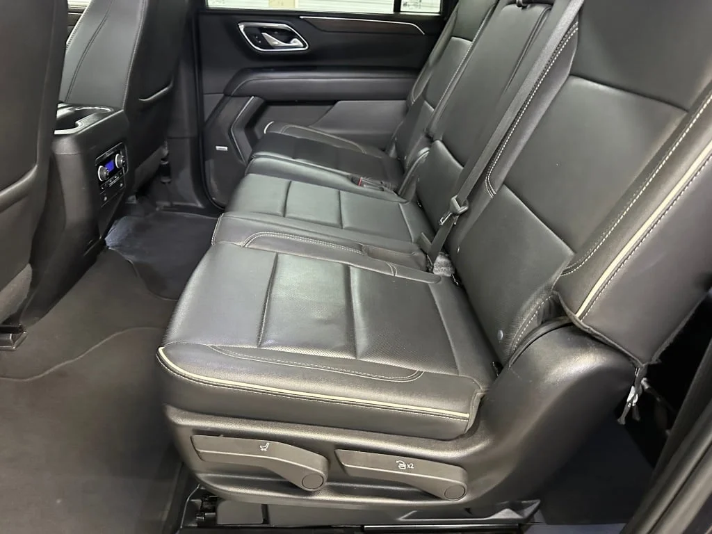 2024 Chevrolet Suburban Premier - Photo 21