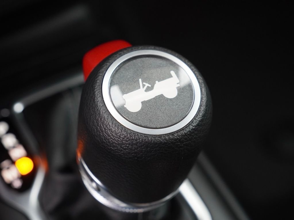 New 2026 Bright White Clear-Coat Exterior Paint Jeep Sport image 16