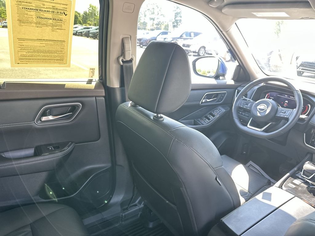Certified Used 2023 Blue Nissan Platinum image 15