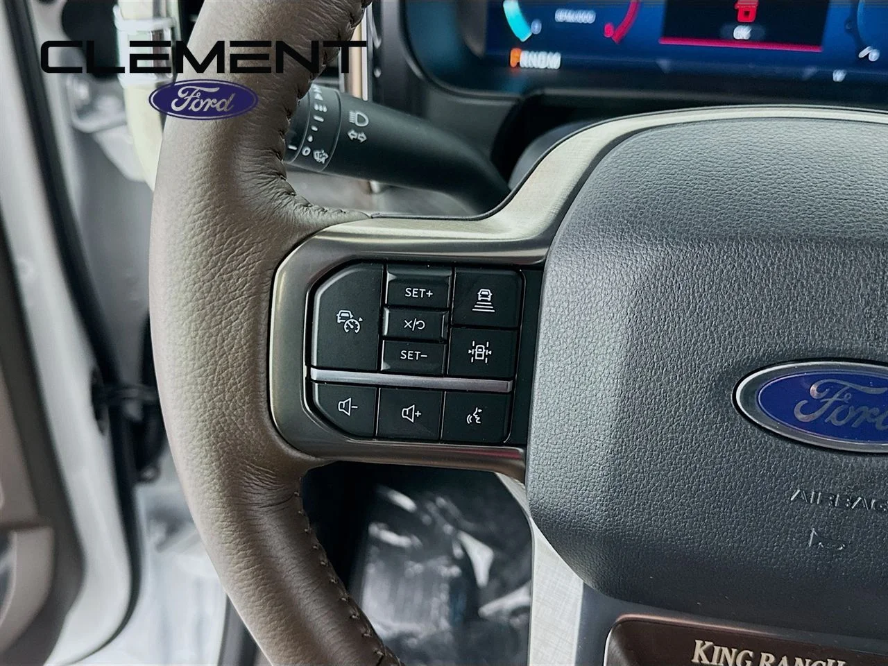 New 2026 Star White Metallic Tri-Coat Ford F-350® King Ranch® image 15