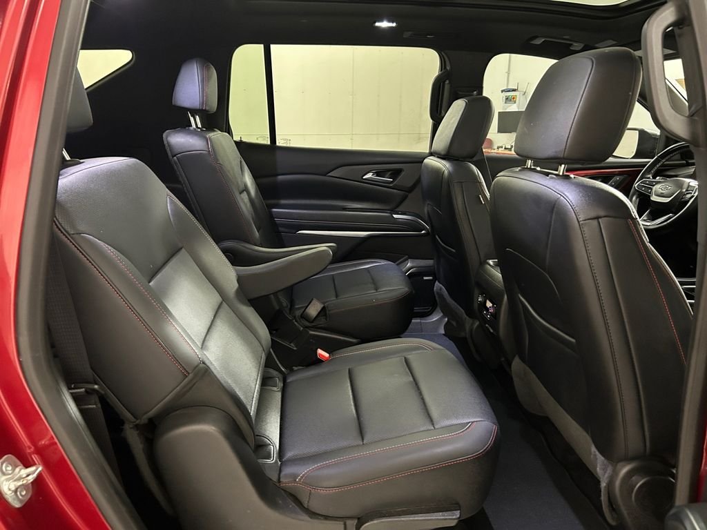 Used 2025 Red Chevrolet Z71 image 17