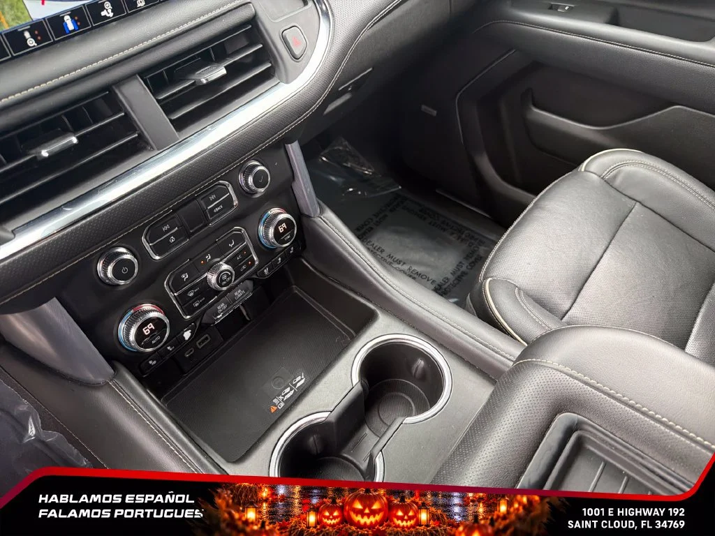 Used 2022 WHITE FROST TRICOAT GMC SLT image 24