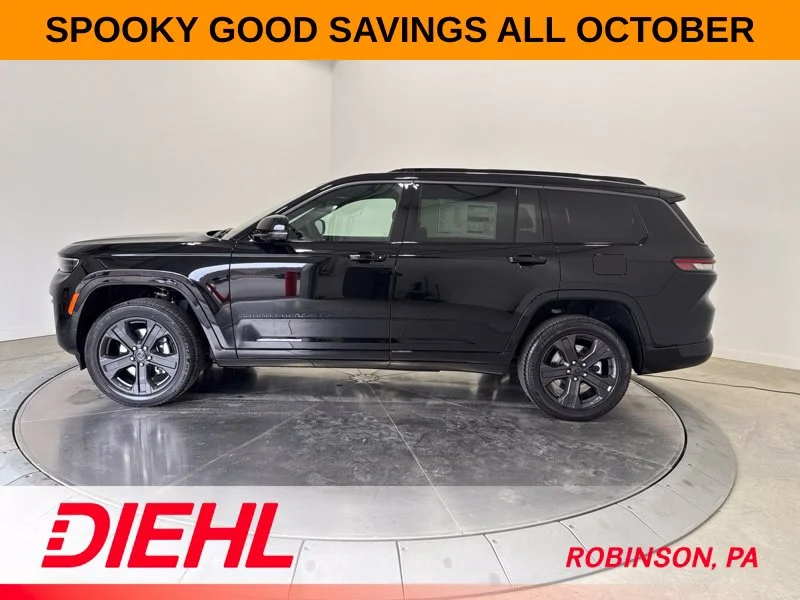 New 2027 High-Gloss Black Paint Jeep Limited Reserve image 4