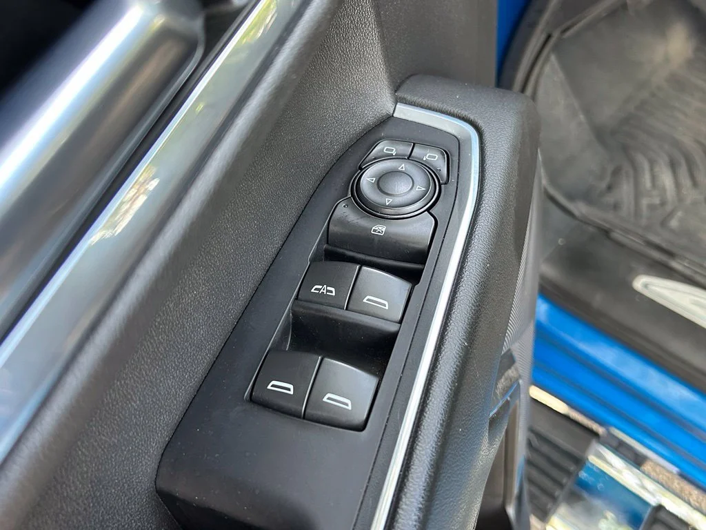 Used 2022 Glacier Blue Metallic Chevrolet LT image 27