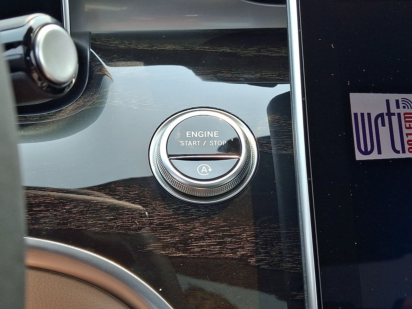New 2026 Polar White Mercedes-Benz C 300 image 17