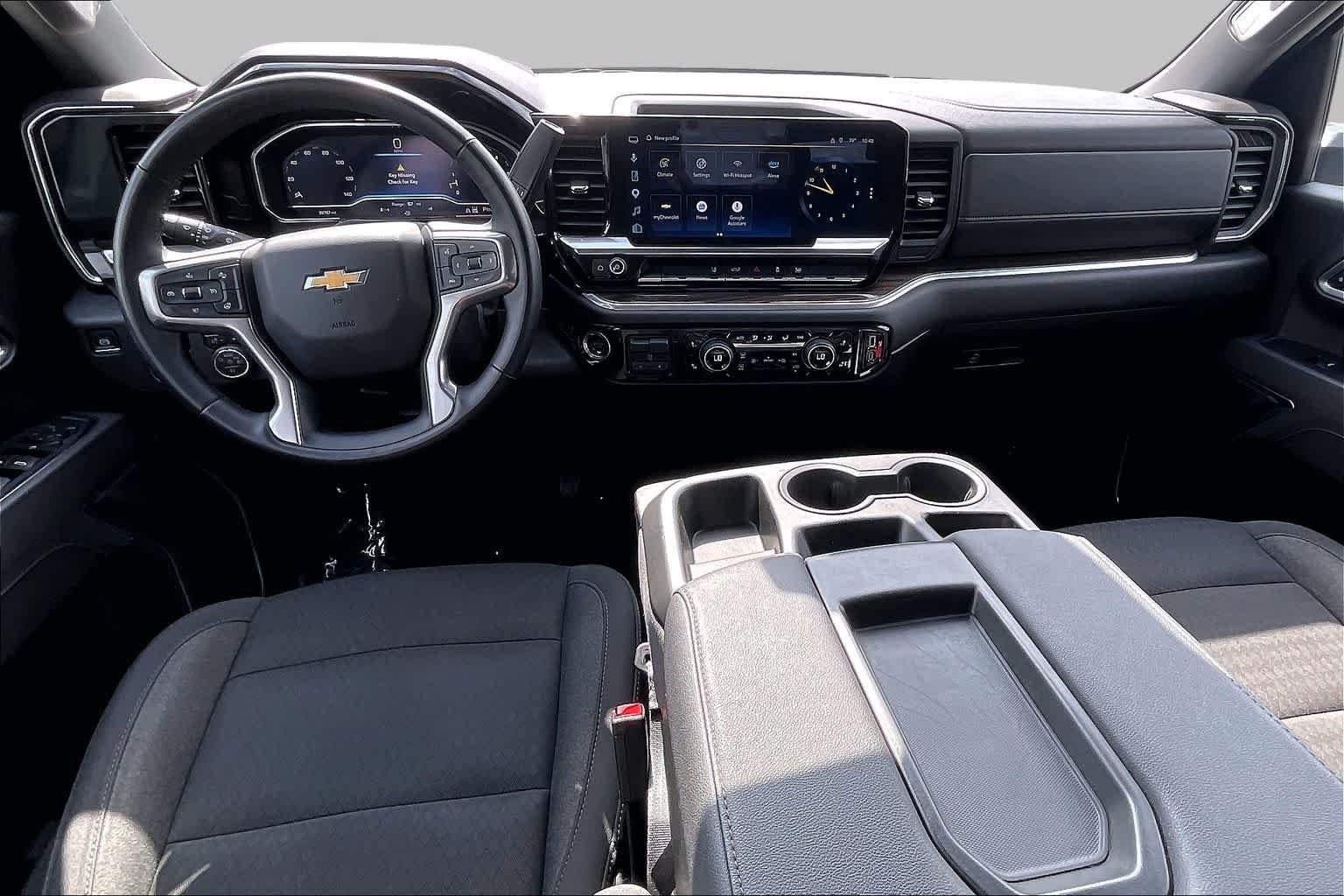 Used 2025 Sterling Gray Metallic Chevrolet LT image 15