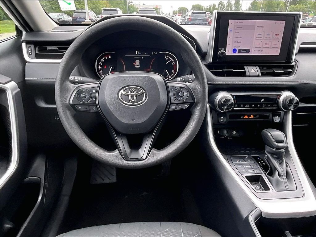 Used 2025 White Toyota XLE image 17