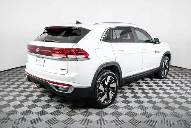New 2026 Opal White Pearl Volkswagen 2.0T SEL image 30