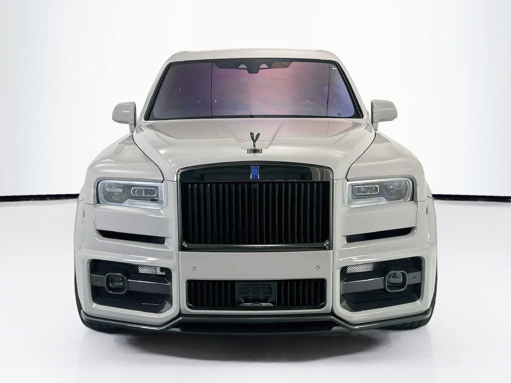 Used 2024 Red Rolls-Royce Black Badge image 2