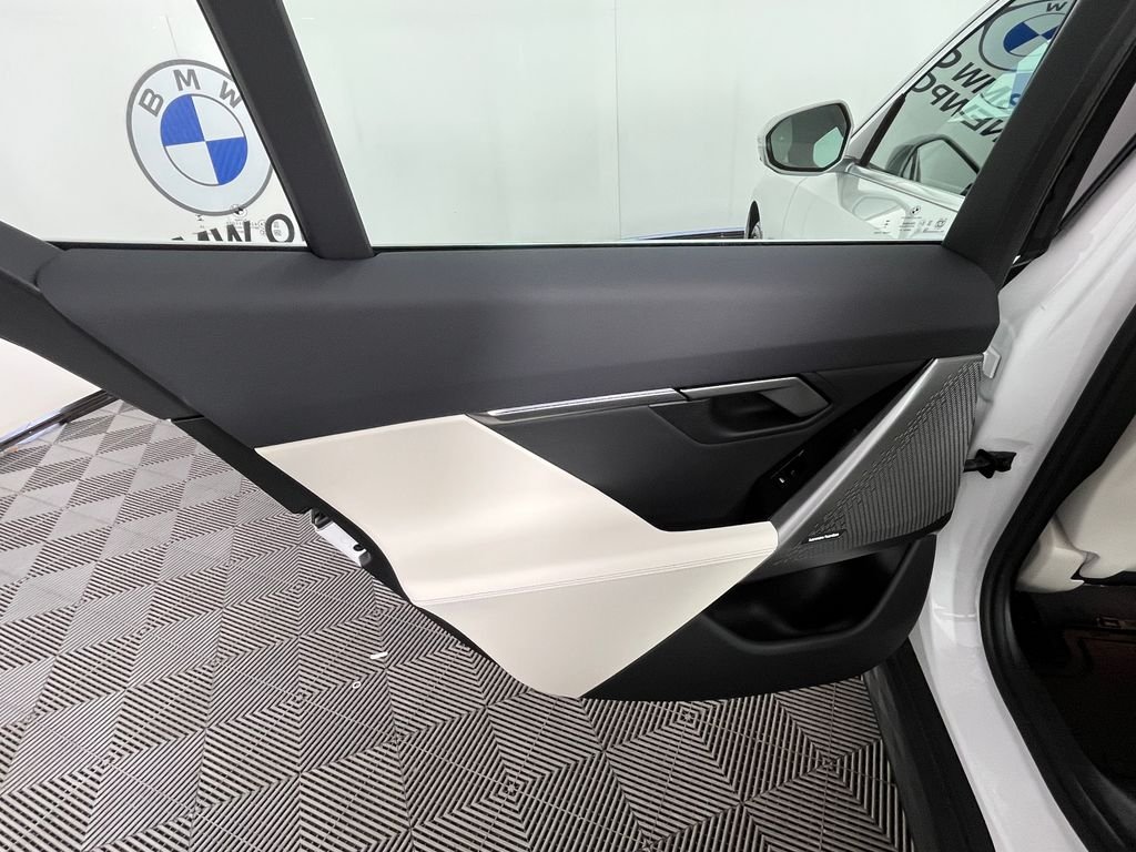 Used 2026 White BMW 530i xDrive image 28