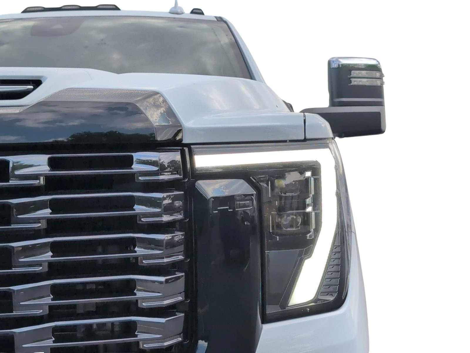 New 2026 Glacier White Tricoat GMC Denali Ultimate image 10
