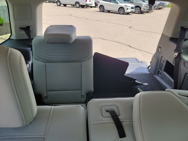Certified Used 2025 Agate Black Metallic Ford Platinum image 24