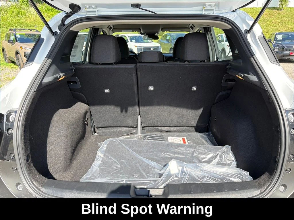 Used 2026 White Nissan S image 29